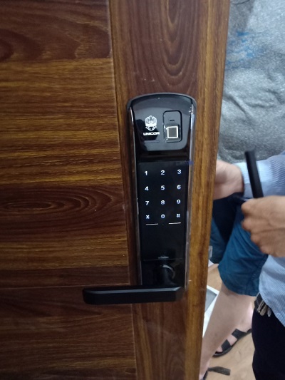 Khóa Unicor un 7200bk f